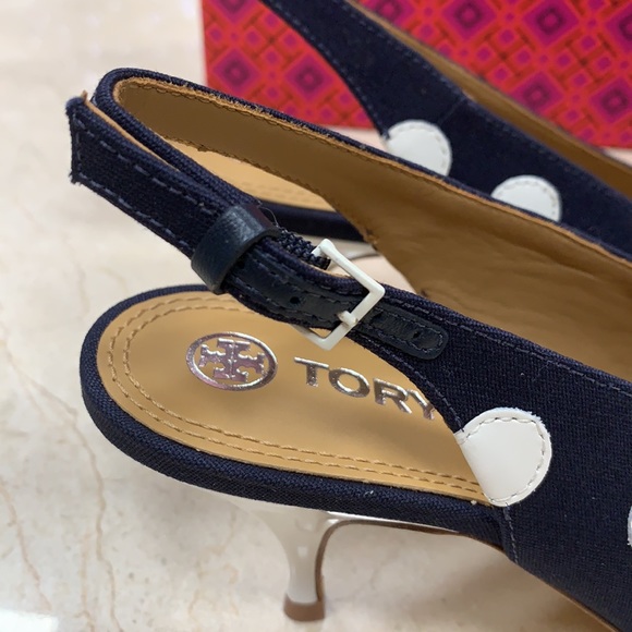 TORY BURCH CANVAS NAVY SLINGBACK PUMP WITH LEATHER POLKA DOTS IN WHITE SIZE 7, 8 - Picture 10 of 15